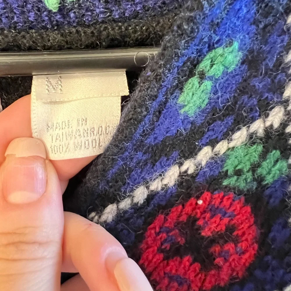 Esprit Vintage  Full Zipp Cropped Jacket ,Size Medium,100% wool - Picture 8 of 8